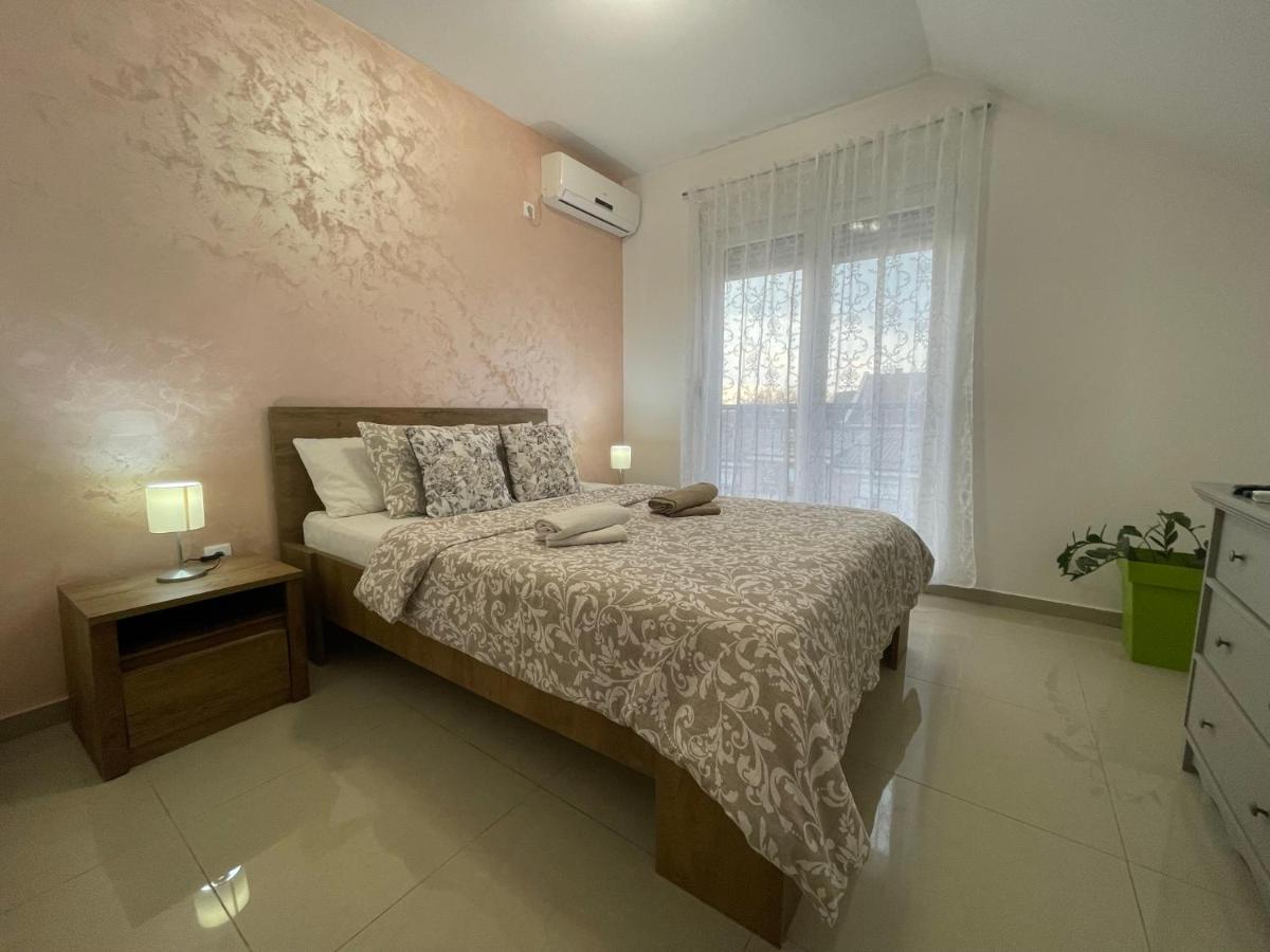 Apartman 1 Apartman Szávaszentdemeter Kültér fotó